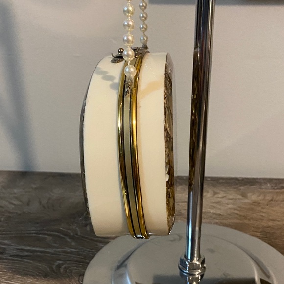 Rare Vintage Bakelite Shell Chip Confetti Minaudiere Gold Mini Bag Pearl Strap - Picture 5 of 12